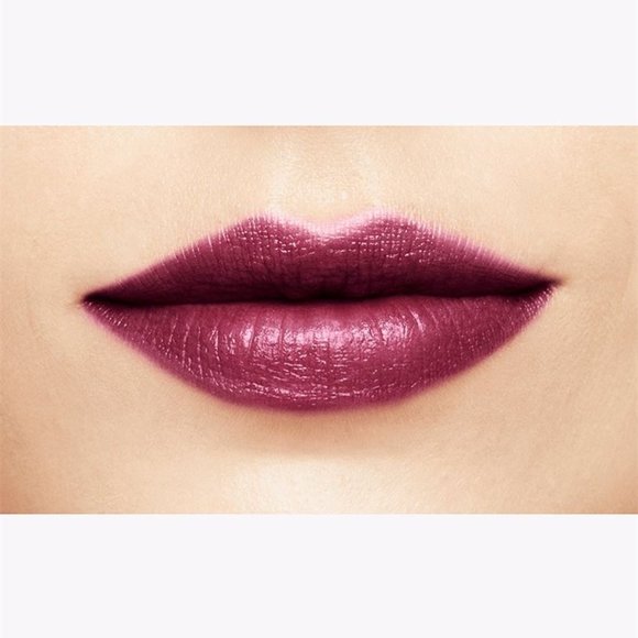 Apple Berry Semi-Shine Lipstick -  Mary Kay - Picture 5 of 10